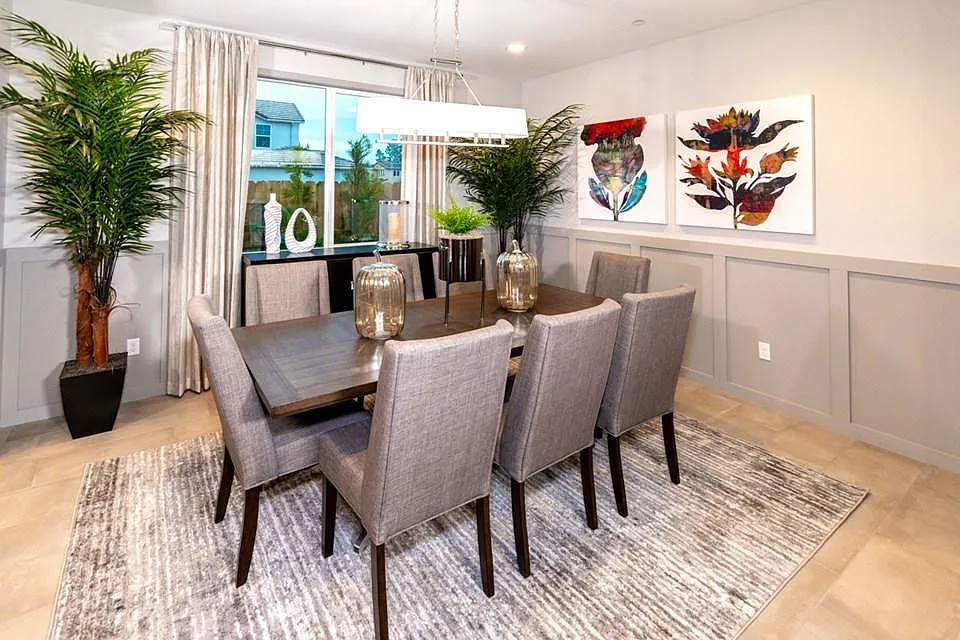 4 bed, 3100 sqft, $3,549 — Photo 4