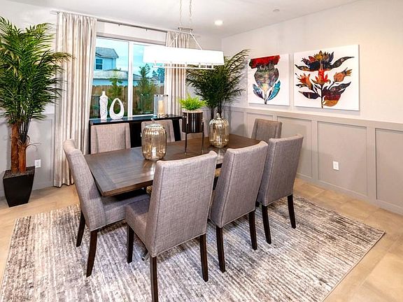 Formal Dining/Den