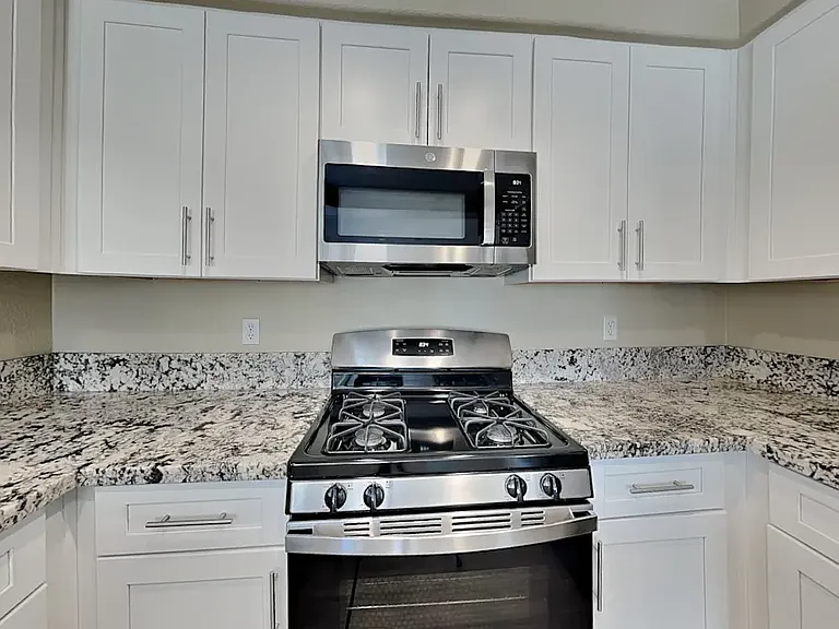 3744 Laguna Veneta Ave — Photo 13
