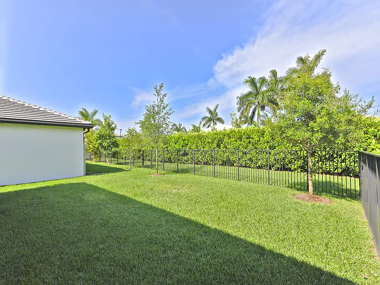 4814 Chantilly Rd — Photo 40