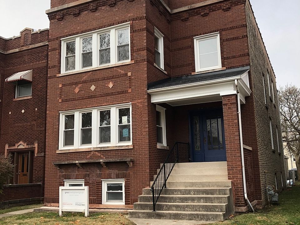2nd image of 2122 Ridgeland Ave