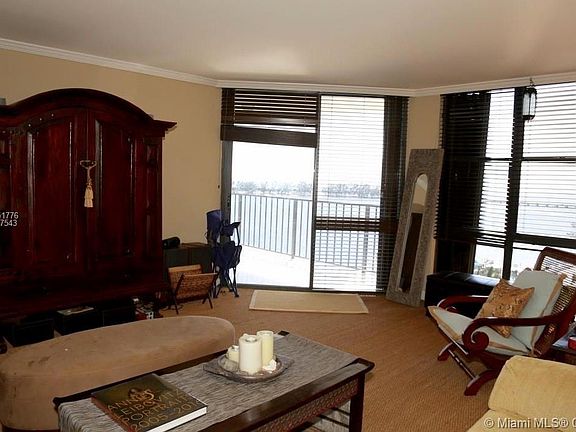 4th image of 1865 Brickell Ave APT A1110