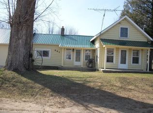 351 Houndsville Rd, Malone, NY 12953