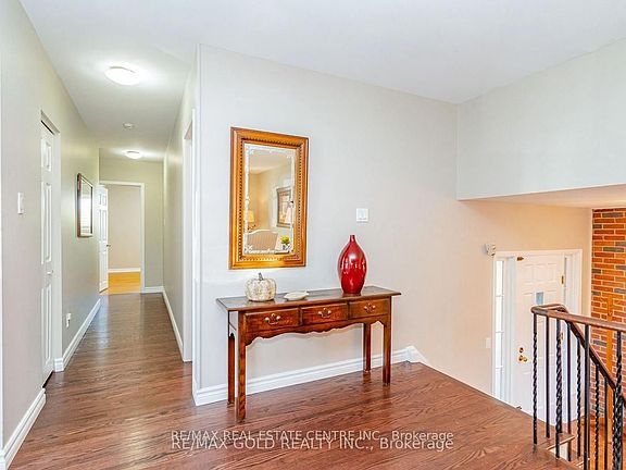 5th image of 67 Cavendish Cres