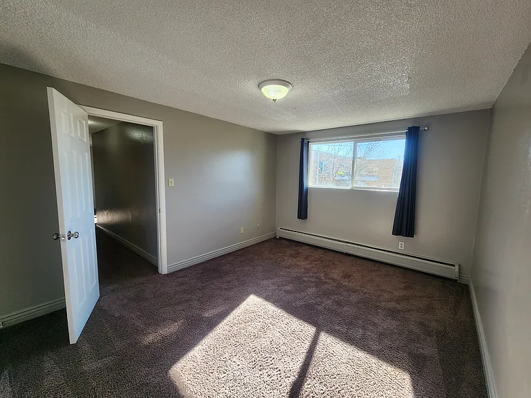 1941 Clinton St #202 — Photo 9