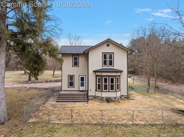 21932 Waubascon Rd, Battle Creek, MI 49017