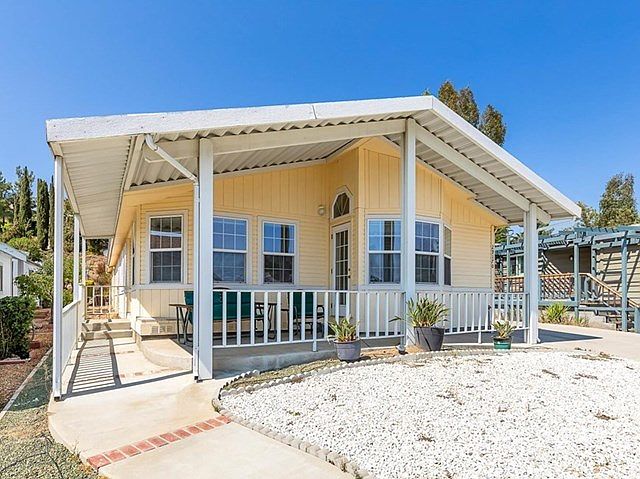1st image of 29170 Camino Alba
