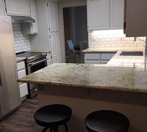 2nd image of 191 Del Monte Ln