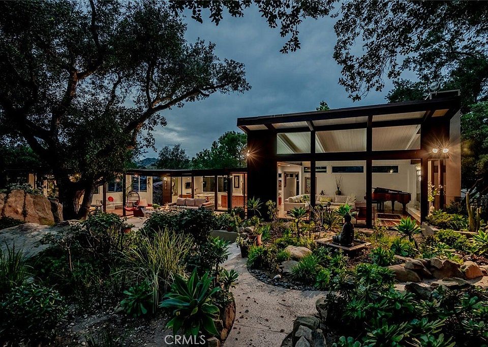 1st image of 132 Stagecoach Rd