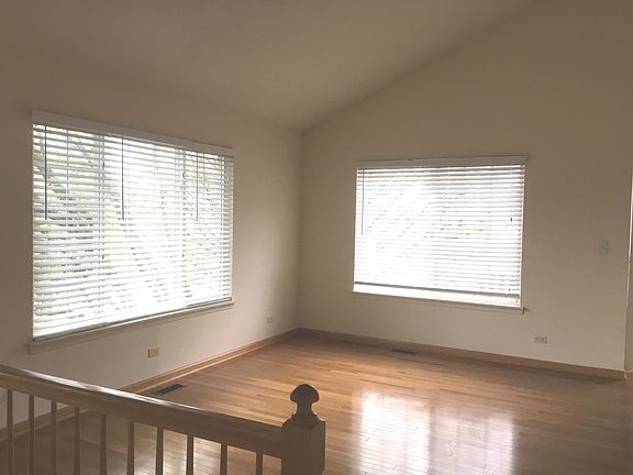 2nd image of 430 New Haven Dr
