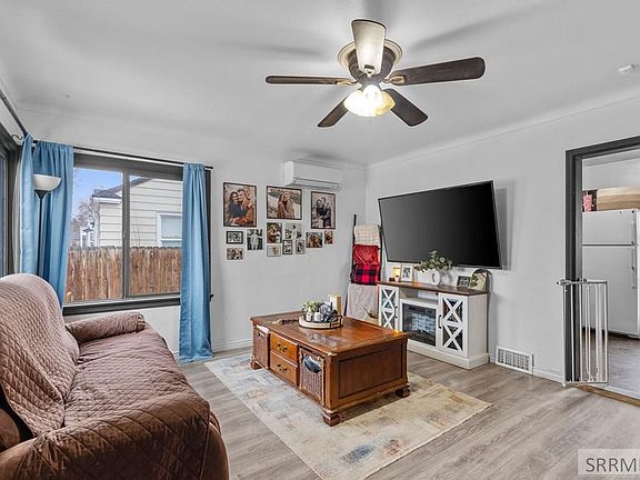 2nd image of 742 12th St