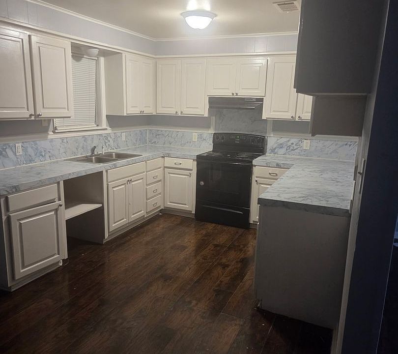 1st image of 786 Burbridge St #D