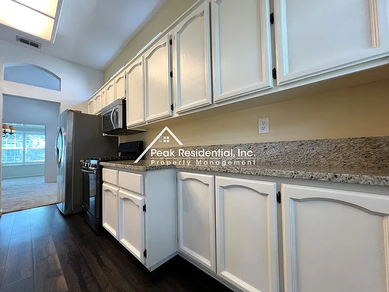 8817 Barn Owl Ct — Photo 10