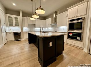 146 Lone Star Blvd, San Antonio, TX 78204