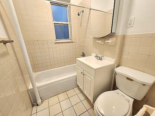 5th image of 2311 Steinway St