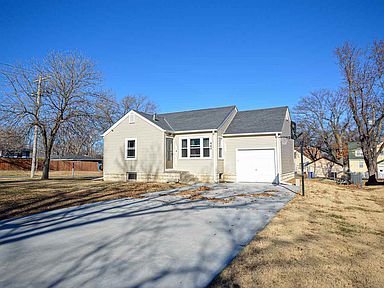 440 W Walnut St Junction City Ks 66441 Zillow
