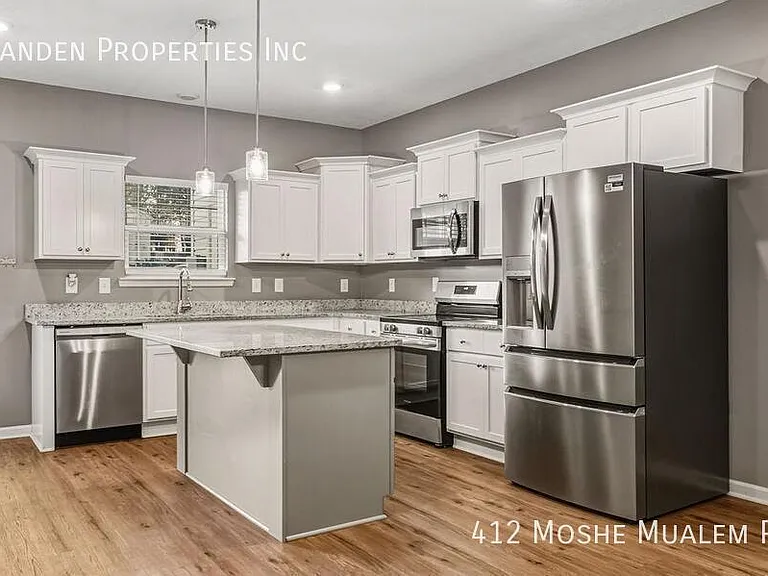 412 Moshe Mualem Pl — Photo 4