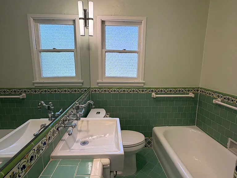 1047 S Orange Grove Ave #1 — Photo 15