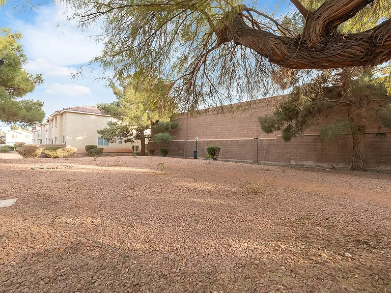 3211 Sunrise Cove Ave — Photo 29