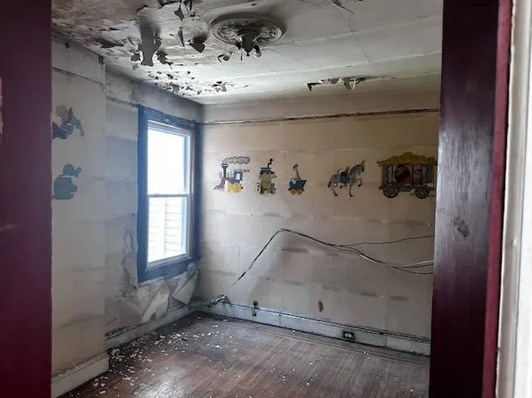 445 Fairmount Avenue image 8 of 12