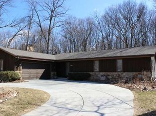 14805 W Maple Ridge Rd, New Berlin, WI 53151