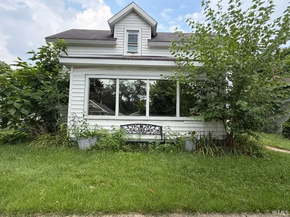 820 S 35th St, South Bend, IN 46615