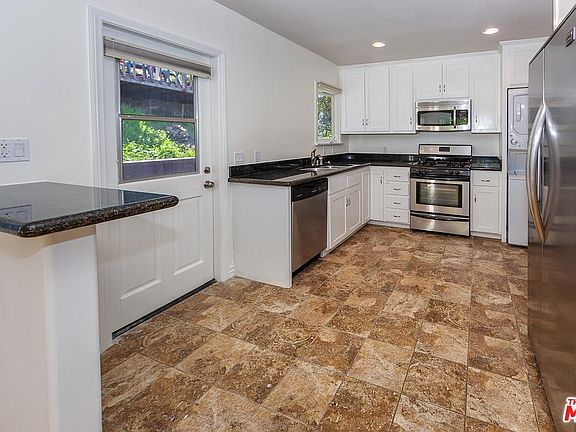 4th image of 1815 Benecia Ave