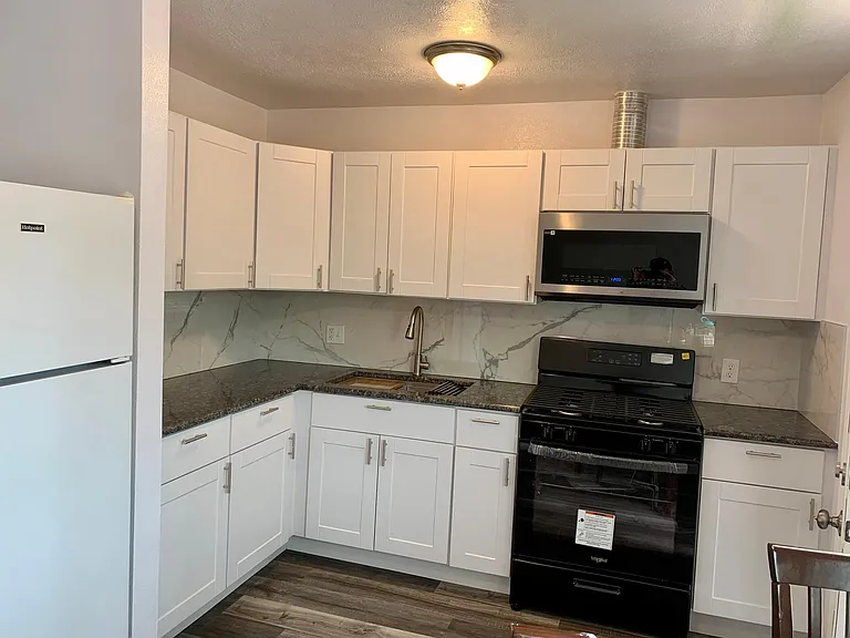 305 Thomas St #7 — Photo 19