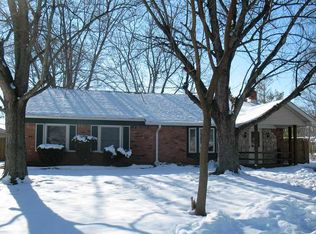 391 Maple Ct, Bargersville, IN
