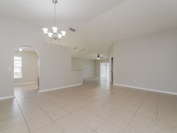 4th image of 2903 Noah Cir