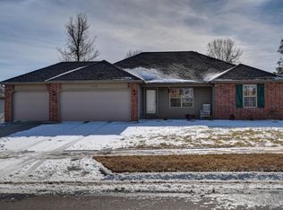 4768 W Skyler Dr, Springfield, MO 65802