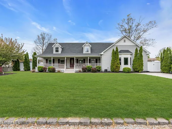 1605 1st Avenue, Toms River, NJ 08757