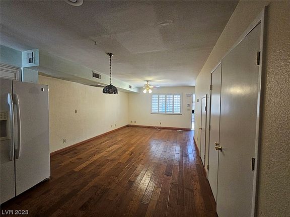 2nd image of 5921 Vegas Dr