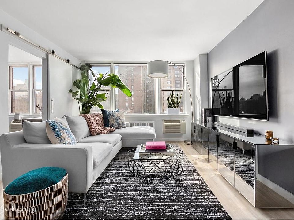 1st image of 200 W 79th St APT 9M