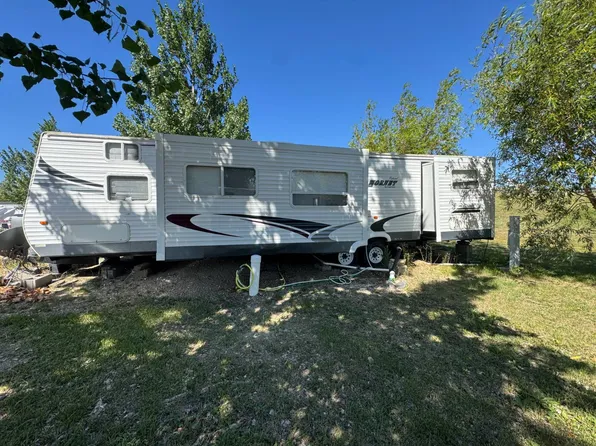 Henegar Lndg #20, Devils Lake, ND 58301
