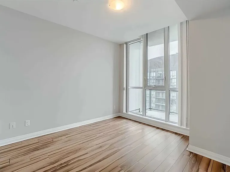 75 Eglinton Ave W #605 — Photo 7