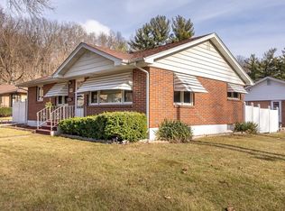 605 Kurt Ct, Dubuque, IA 52001