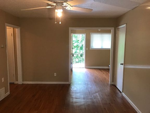 3rd image of 4437 Powell Ave APT 12