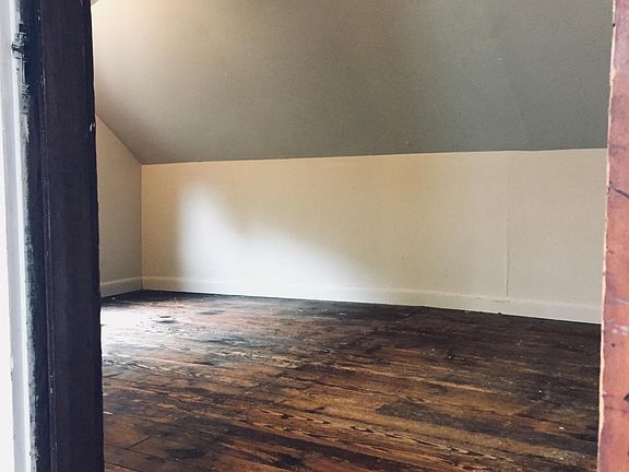 3rd image of 404 Scammel St #2