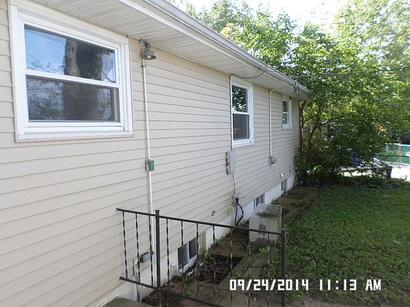 2nd image of 332 Tee Ln