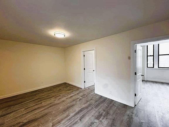2nd image of 252 12th St APT 1D