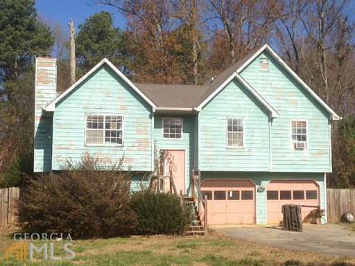 2nd image of 39 Saddle Ln