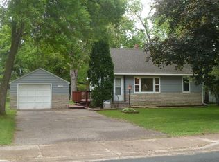 5392 Quincy St, Mounds View, MN 55112