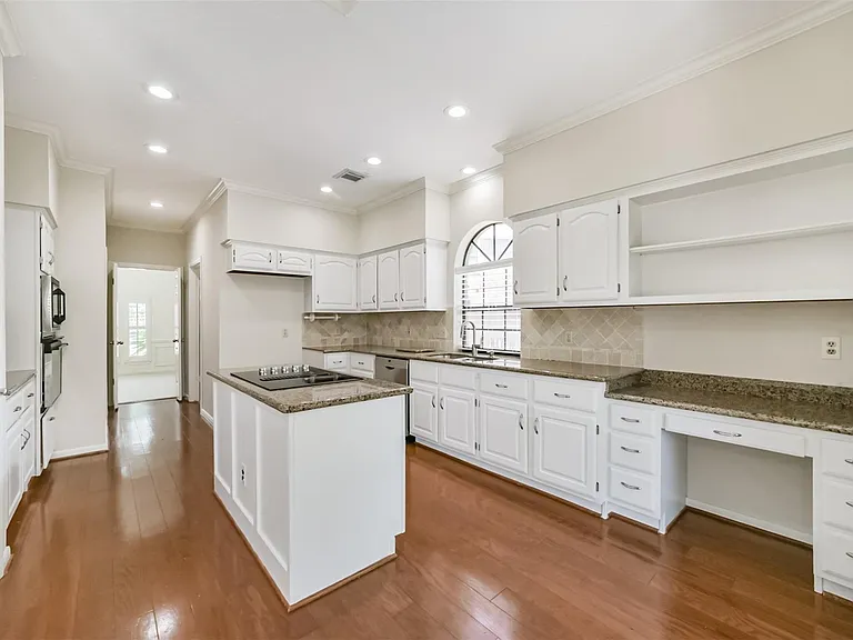 2214 Cherrytree Ridge Ln — Photo 23
