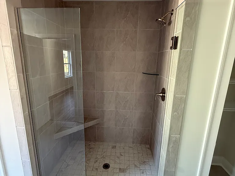 253 Pedric Dr — Photo 2