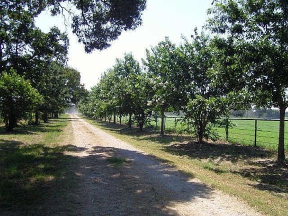 2nd image of 551 Vz County Road 2412