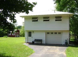 56 Farm St, Blackstone, MA 01504