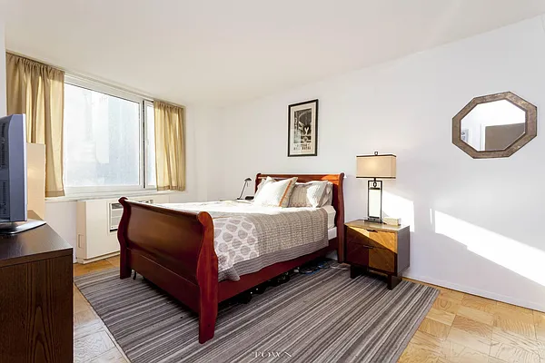 Rented by Town Residential | media 20