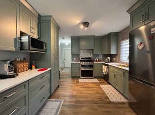 21545 Campbell Ave, Maple Ridge, BC V2X 3V6