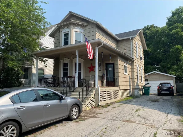 15 Washington Ave, Batavia, NY 14020